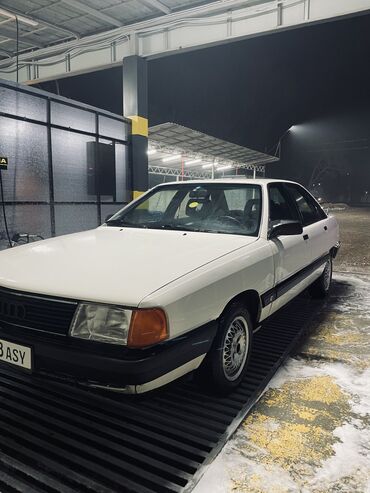 авуди с4: Audi 100: 1988 г., 1.8 л, Механика, Бензин, Седан