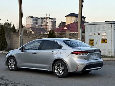 Toyota: Toyota Corolla: 2020 г., 1.8 л, Вариатор, Гибрид, Седан — 4