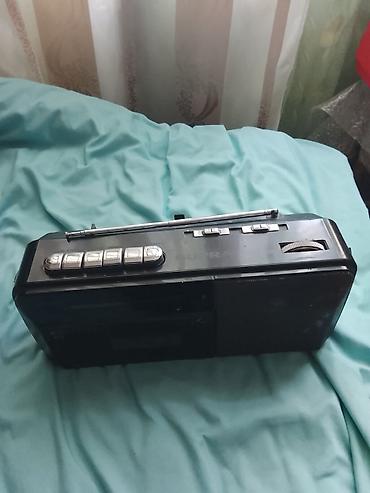 авто рации: Портативный аудиоцентр (boombox) с радио, кассетной декой и — 6