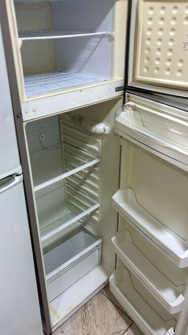 Soyuducular: 2 qapılı Gorenje Soyuducu Satılır, rəng - Ağ, Dolab içi — 29