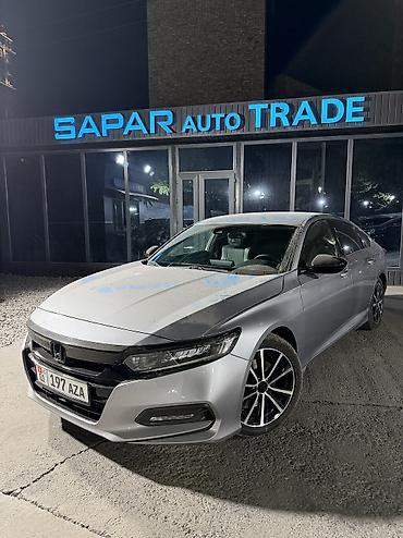 Honda Accord: 2018 г., 1.5 л, Автомат, Бензин, Седан