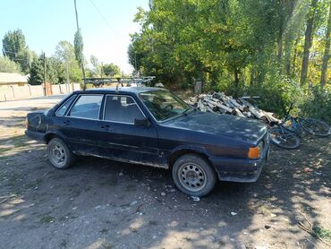авто рага: Audi 80: 1983 г., 1.6 л, Седан