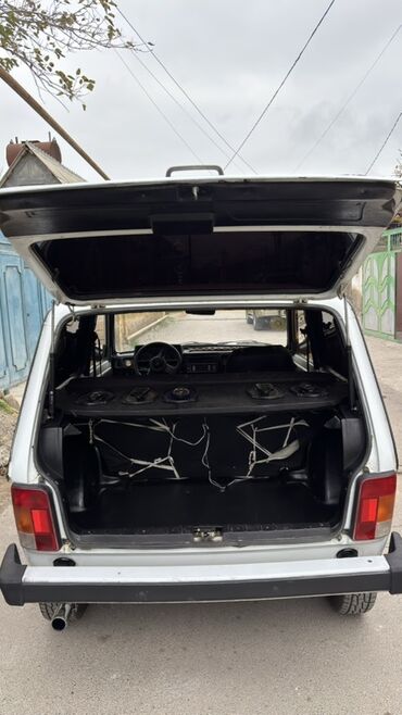 VAZ (LADA): Maşın saz vezyetdedir.heç bir problemi yoxdur zavod maşındır vuruğ — 9