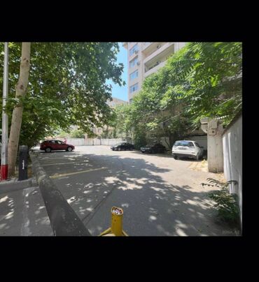 Uzunmüddətli kirayə mənzillər: Nərimanov Rayonu Gənclik Metrosu Ayna Sultanova 4 otaq. Mərtəbə - 9/7 — 16