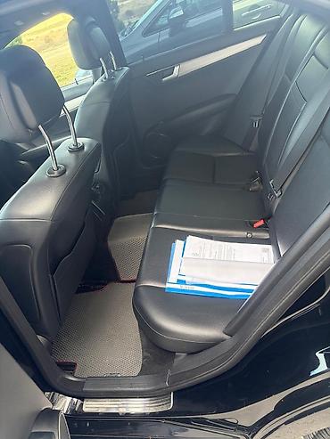 suse balon: Mercedes-Benz C250 sedan - Korpus: Qara rəng, 4 qapı, sedan gövdə - — 6