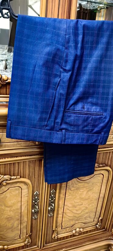 Kostyumlar: Carlo Bellucci kişi kostyumu - Rəng: tünd göy (xırda kvadrat/check — 7