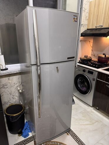 Soyuducular: İşlənmiş 2 qapılı Toshiba Soyuducu Satılır, rəng - Gümüşü — 1