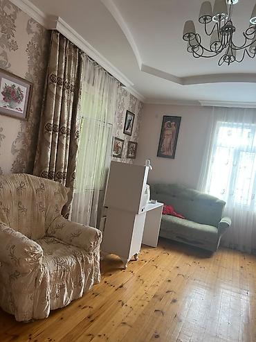 binə qəsəbəsində torpaq satılır: KİRALİQ heyet evi tam her seyi var Şəmkir Kür qəsəbəsi - Yataq otağı — 5