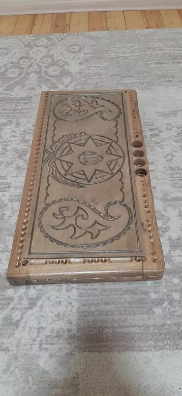 Nərdlər: Taxta nəqşli nərd taxtası - Material: taxta və qoz agaci (əl oyma -da lalafo.az — 12 Nərdlər: Taxta nəqşli nərd taxtası - Material: taxta və qoz agaci (əl oyma — 12