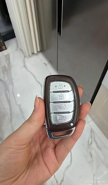болон ключ: Смарт-ключ Hyundai с функцией дистанционного управления. Брелок — 2