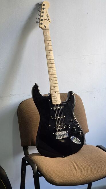 elektron gitara yolana: Электрогитара, Fender, 6 струн, Б/у