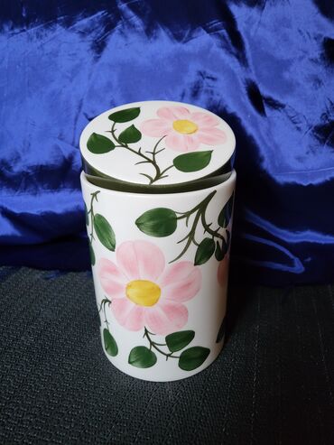 Ostalo posuđe: Bombonijera nova,vintaz Villeroy & Boch.Nemacka. Bombonijera ili na lalafo.rs — 1 Ostalo posuđe: Bombonijera nova,vintaz Villeroy & Boch.Nemacka. Bombonijera ili — 1