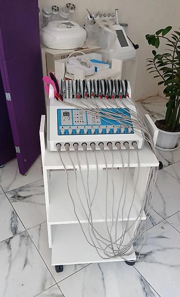 Тумбы и подставки для телевизора: Тележка на колесах 
Для косметологии и много др — 5