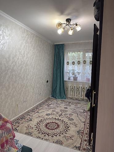 Батирлерди сатуу: 3 бөлмө, 58 м², 6-мкр 104-серия, 1 кабат, Косметикалык оңдоо — 2
