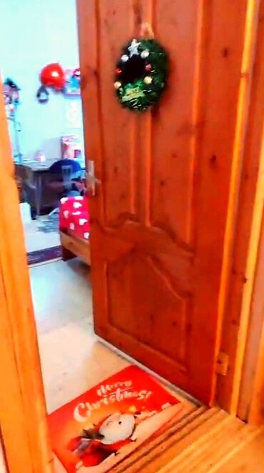 Həyət evləri və villaların satışı: 3 otaqlı, 670 kv. m, Kredit yoxdur, Orta təmir — 72