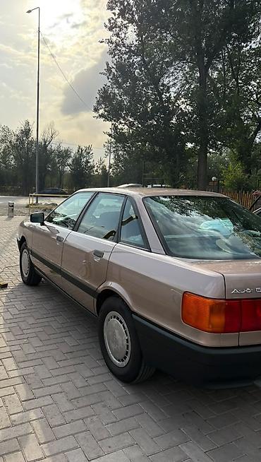 Audi: Audi 80: 1987 г., 1.8 л, Механика, Бензин, Седан — 5