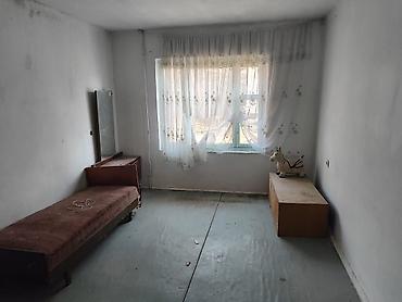 продаю квартиру 1: Продаётся квартира/дом под самостоятельную обновку. Планировка — 3