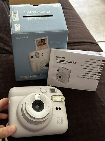 digital camera: FUJIFILM Instax mini 12 — мгновенная камера в цвете Clay White — 2