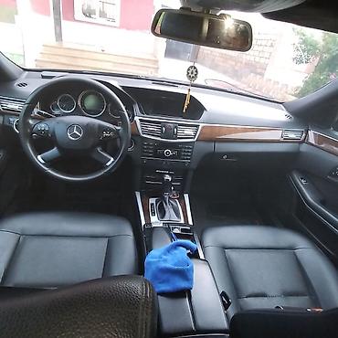 w212 mercedes: Mercedes-Benz E-Class sedan (W212). Qara rəng, 4 qapı, tam ölçülü — 9