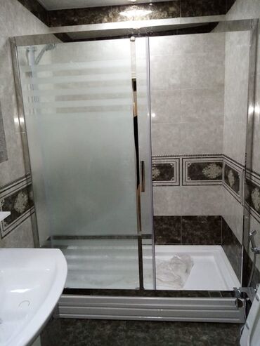 Duş kabinaları, arakəsmələr: Yeni Üstü açıq kabina, Künc üçün, Ödənişli çatdırılma — 19