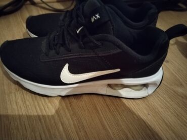 crna sitni somot: Nike, 37, color - Black