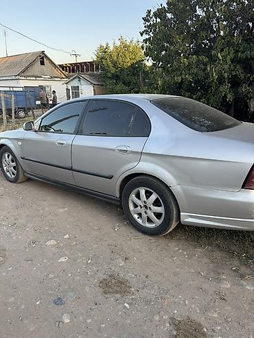 круз шевроле: Chevrolet Evanda: 2005 г., 2 л, Механика, Бензин, Седан — 9