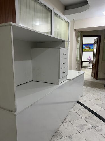 купить шкаф офисный: Кеңсе үчүн үстөл, Колдонулган, Жөндөлбөй турган, түсү - Ак, Тик бурчтуу, Өзү алып кетүү