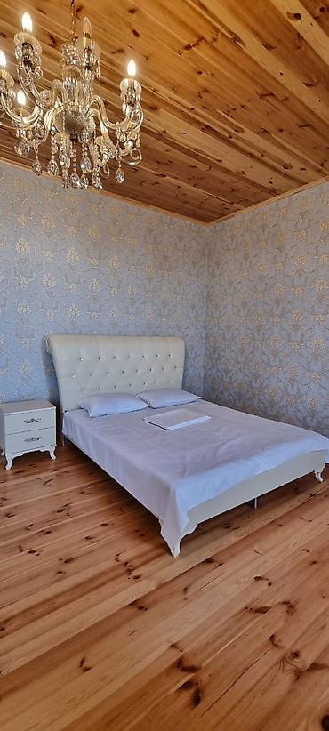 Günlük kirayə mənzillər: 4 otaqlı — 17