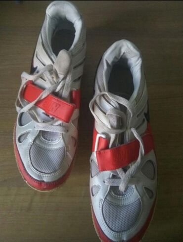 спортивная дорожка: Шиповки/ спортивная обувь/ спорт Шиповки от Nike 41,5 размер Made in