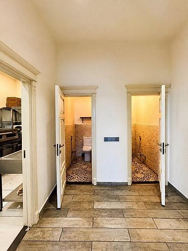 Коммерческая недвижимость: İcarəyə verilir obyekt 140 m², 28 May m. Daha 7 şəklə bax Agentlik 1 — 10