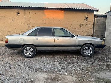 чехии: Audi 100: 1988 г., 2.3 л, Механика, Газ, Седан — 4