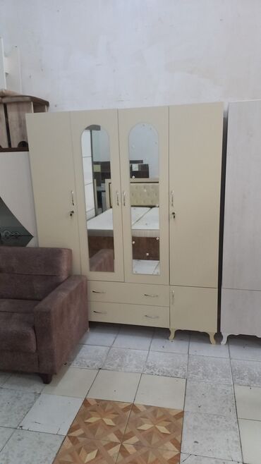 Sifarişlə dolablar: Düz dolab, Dəhliz üçün, Yataq otağı üçün, Paltar üçün, Açılan, 3 qapılı — 11