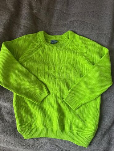 футболки спортивные детские: LC Waikiki uşaq sviteri - Rəng: parlaq neon yaşıl - Ön hissədə