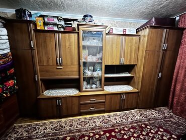 гостиной стол: Гарнитур для зала, Шкаф, ДСП, цвет - Коричневый