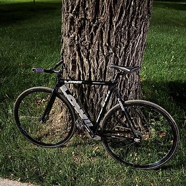 стреппы: LOWII с карбо вилкой 🚴 Лкп:8,5/10 По компонентам: Руль: Urchin track — 6