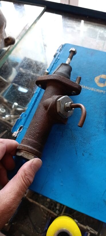 Digər avtomobil ehtiyat hissələri: Mitsubishi Lancer X 2008 buraxılış avtomobili üçün dayaqça. Bu — 8