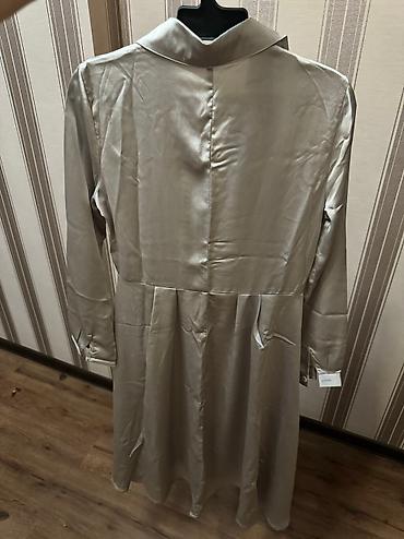 lining s: Продаю очень красивое платье,размер подойдет на S и М — 3