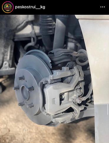 СТО, ремонт транспорта: Пескоструй на выезд и антикоррозийное покрытие днища,установка — 25