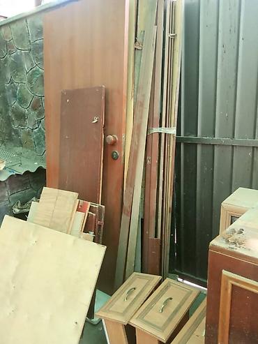 Кухонные мойки: Продаю недорого все: . краны на батареи (демонтировано 25 штук- ) — 8