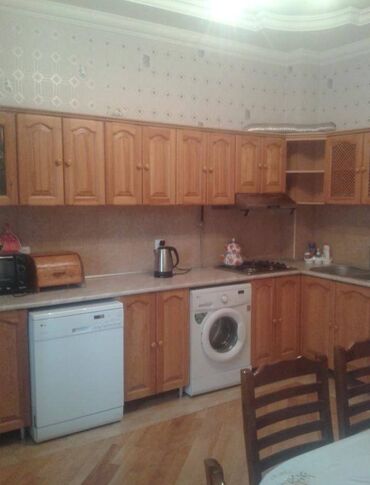 Kommersiya daşınmaz əmlakının satışı: Geniş və işıqlı mənzil interyeri - Geniş dəhliz: Uzun koridor, ağ — 5