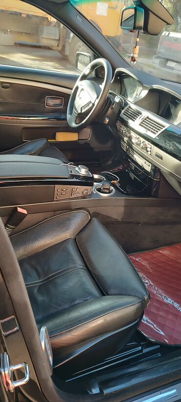 BMW: BMW 7 series: 4.8 l | 2006 il Sedan — 6