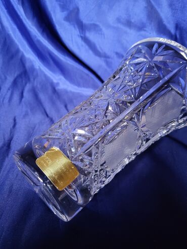 Vaze i saksije: Vaza, Novo — 14