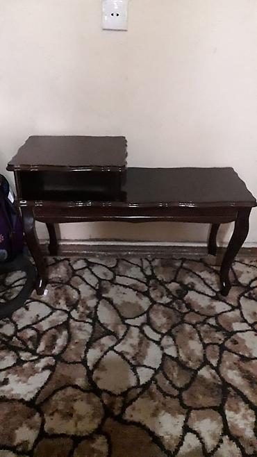 Masalar: İki səviyyəli taxta yan masa/telefon stolu - Material: massiv — 1