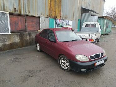 Daewoo: Daewoo Lanos: 1996 г., 1.5 л, Механика, Бензин