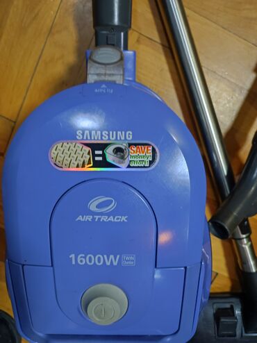 Klasični usisivači: Samsung usisivač bez vrećice – Air Track, 1600W - Snaga motora: 1600W — 8
