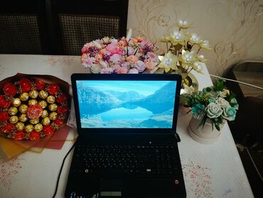 2 ci el komputer: Salam Hər vaxtınız xeyir:Marka Fujitsu, Seriya LIFEBOOK,Model:AH530