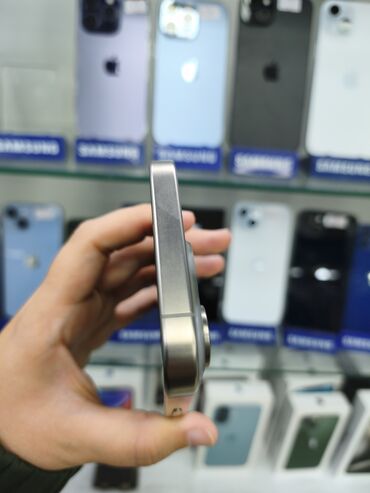 Apple iPhone: IPhone 15 Pro, 256 GB, Natural Titanium, Face ID — 6