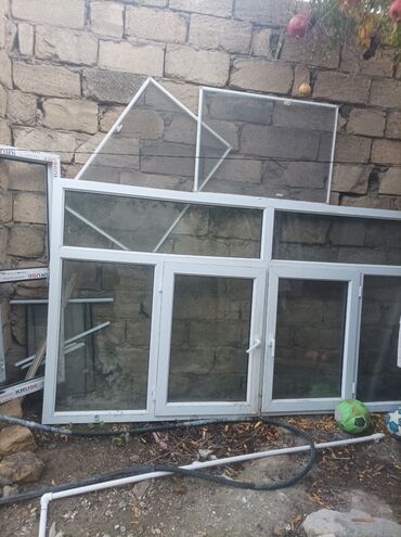 Plastik pəncərələr: PVC pəncərə-vitray blok - Material: ağ PVC profil, ikiqat şüşə — 10