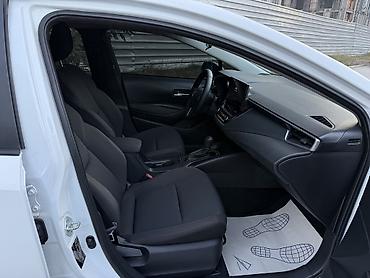 100: Toyota Corolla: 2023 г., 1.8 л, Автомат, Гибрид, Седан — 9
