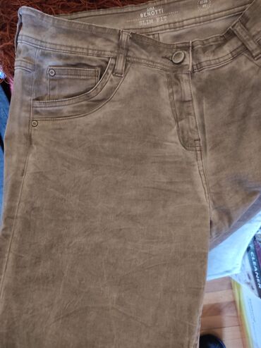 Pantalone: L (EU 40) — 8